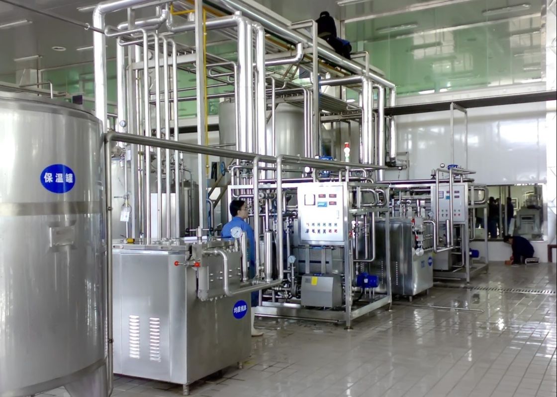 Full Auto CIP nettoyant la ligne de production laitière UHT de 200 TPD fournisseur